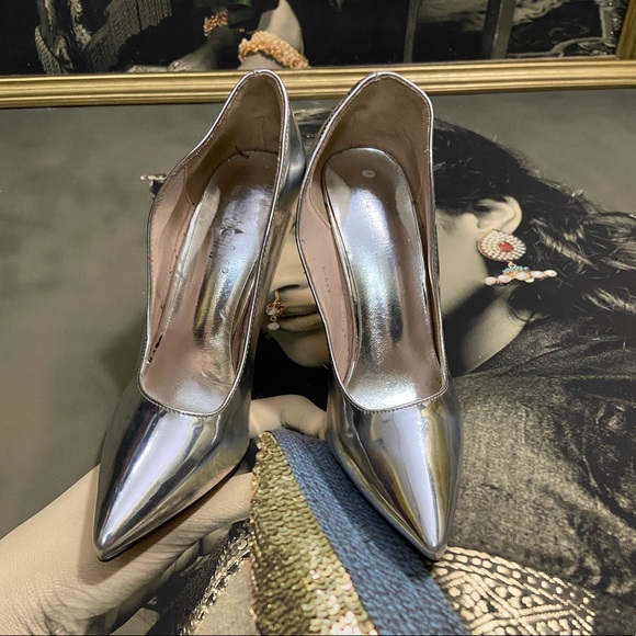 Heels.Size - 240 Measurement shown in the picture in CMS - Picture 6 of 16